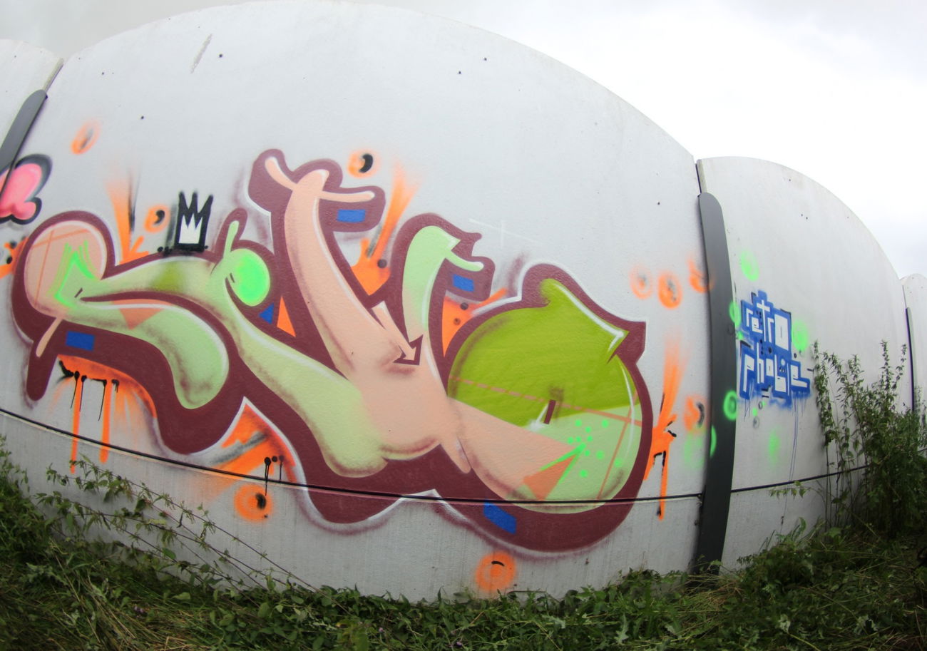 Graffiti Wall in Gera - Photo by geracity - retro