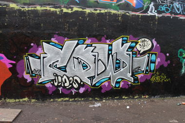 Graffiti Wall - Photo by gibmirdeineseele - cow, jemos, 666