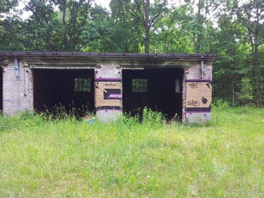 Graffiti Bombing - Photo by gintonic - eo, crew, łdz