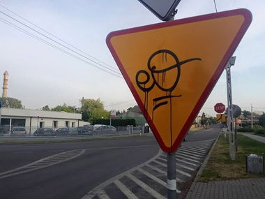 Graffiti Bombing - Photo by gintonic - eo, eocrew, tagi (2015)