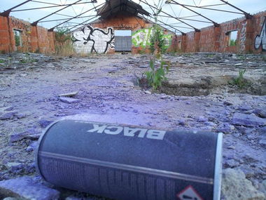 Graffiti Artwork - Photo by gintonic - montana, black, atmosphere