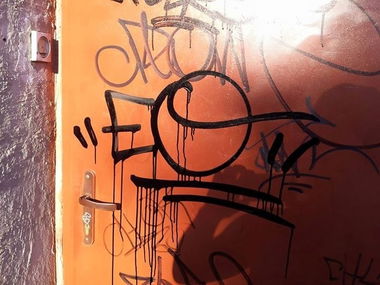 Graffiti Bombing - Photo by gintonic - eo, tagery, zacieki (2015)