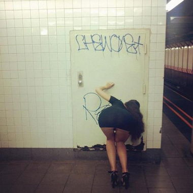 Graffiti Artwork - Photo by globetrotter