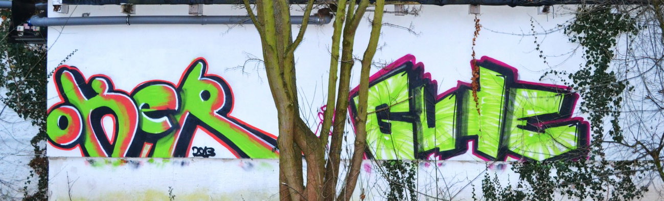 Graffiti Wall - Photo by goergelucas