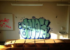 Graffiti Bombing in Halle - Photo by goodhuman - graffiti, tacos, piece