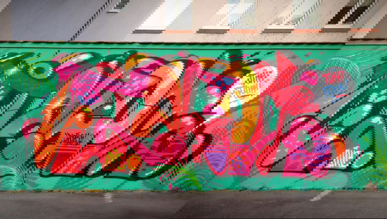 Graffiti Wall - Photo by goodhuman - tacosone, tacos, hads (2014)