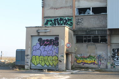Graffiti Bombing - Photo by graffforlife