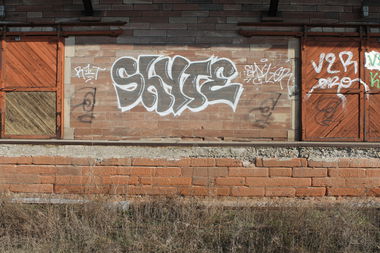 Graffiti Bombing - Photo by graffforlife