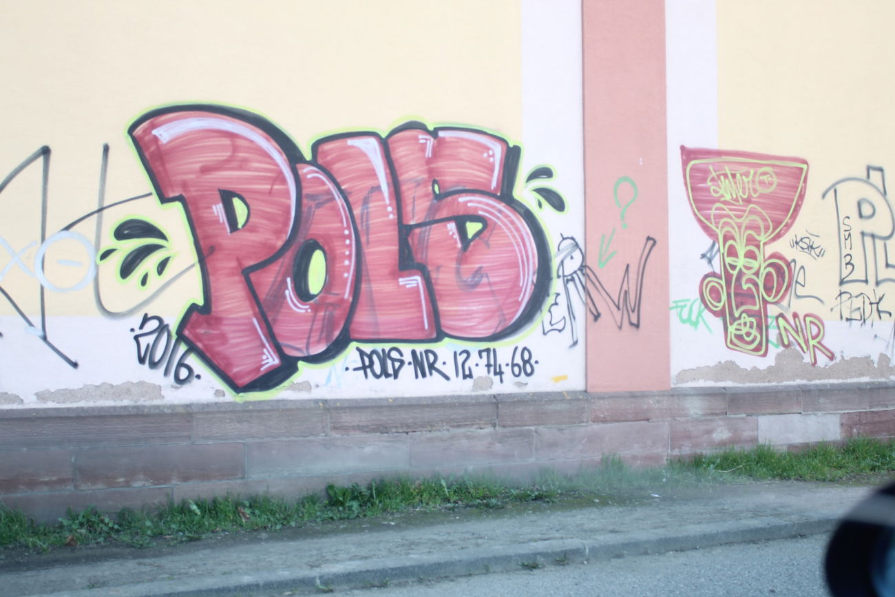 Graffiti Bombing - Photo by graffforlife