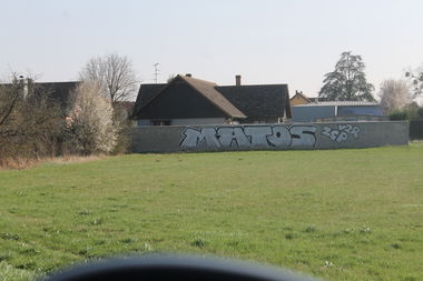 Graffiti Bombing - Photo by graffforlife