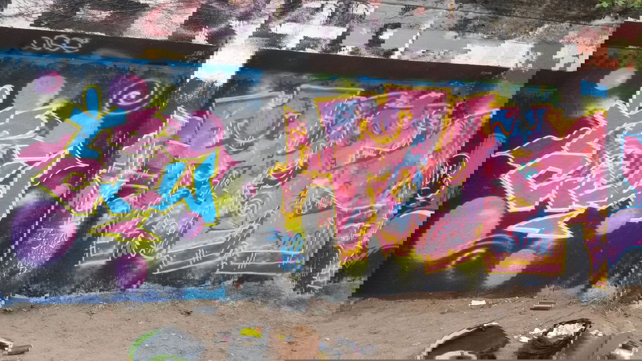 Graffiti Wall - Photo by graffiti4life