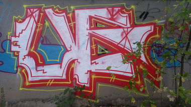 Graffiti Bombing - Photo by graffiti4life