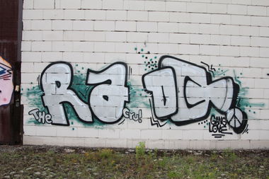 Graffiti Wall - Photo by graffiti_bs - RA, DQ, The (2014)