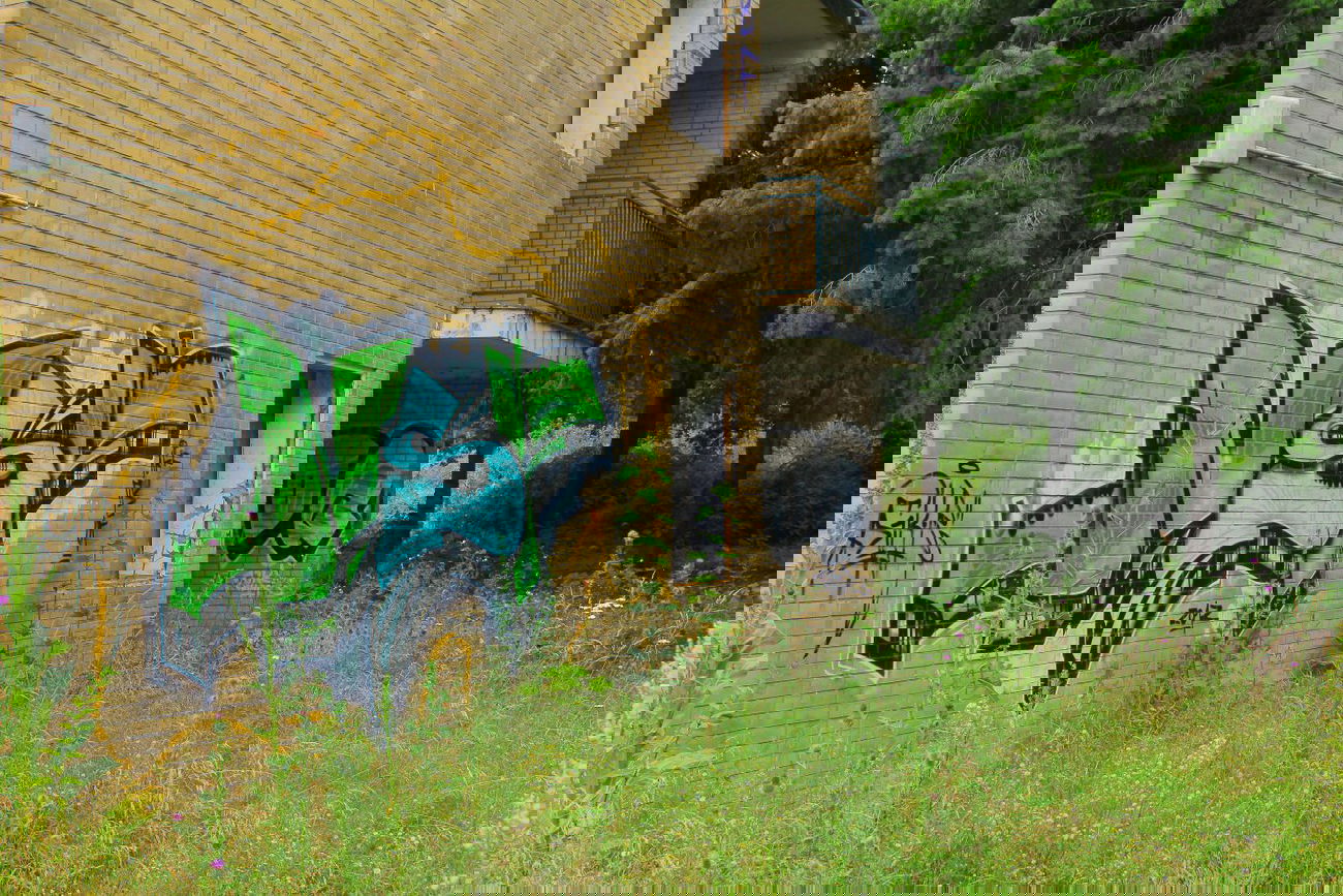 Graffiti Wall - Photo by graffiti_bs - NSF, DQ, Throwup (2012)