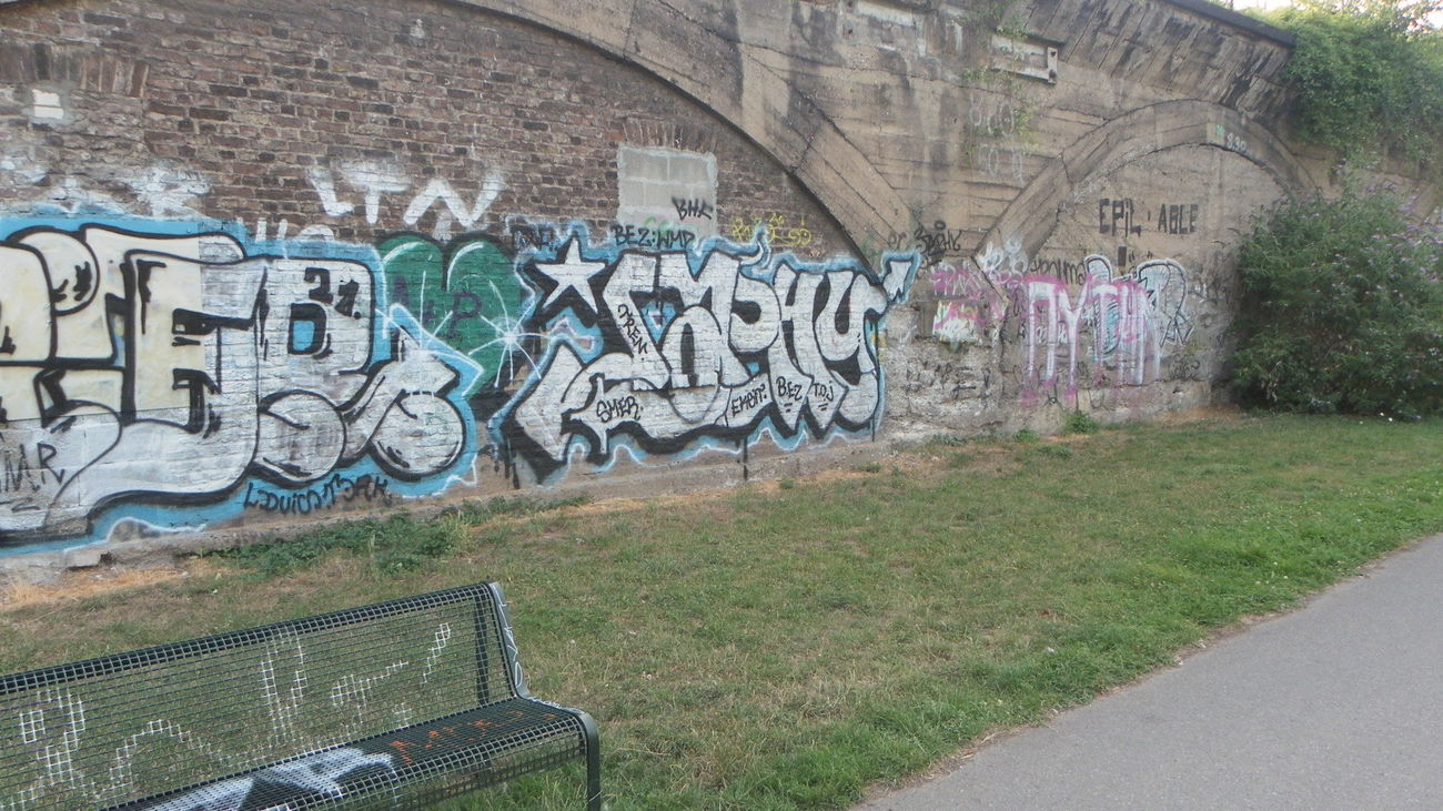 Graffiti Wall - Photo by graffocalypse - graffiti, germany, cologne