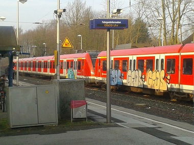 Graffiti Train - Photo by graffocalypse - Gfos, Graffiti, nrw (2015)