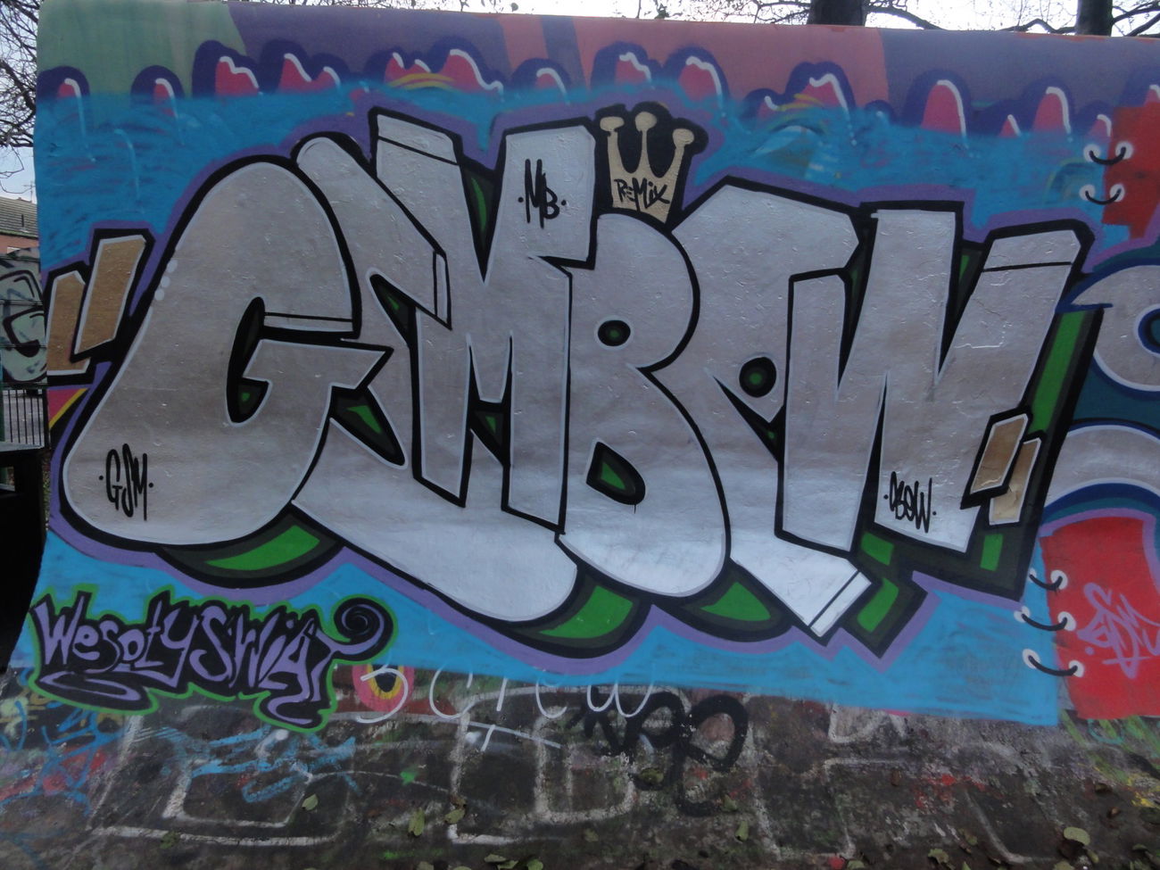 Graffiti Wall - Photo by gsmcrew - gsm (2011)