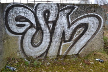 Graffiti Bombing - Photo by gsmcrew - gsm (2011)