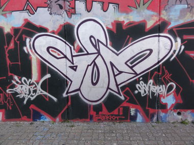 Graffiti Wall in Prague - Photo by gsmcrew - gsm (2012)