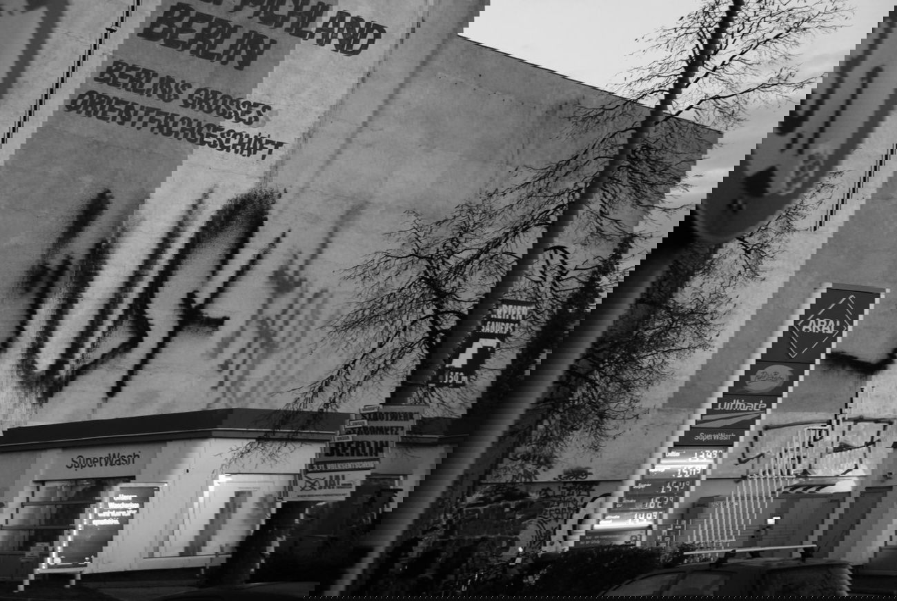 Graffiti Bombing - Photo by haftbefehl - JUST, THC, NHZ