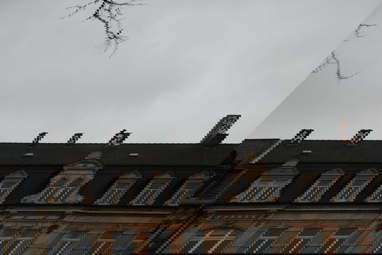 Graffiti Bombing - Photo by haftbefehl - Rooftop, OSF, AMOR (2012)