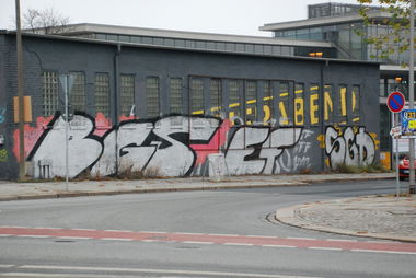 Graffiti Bombing - Photo by haftbefehl - BGS, EF, SGD (2013)