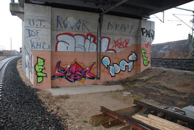 Graffiti Bombing - Photo by haftbefehl - BGS, EVG, KERL (2010)