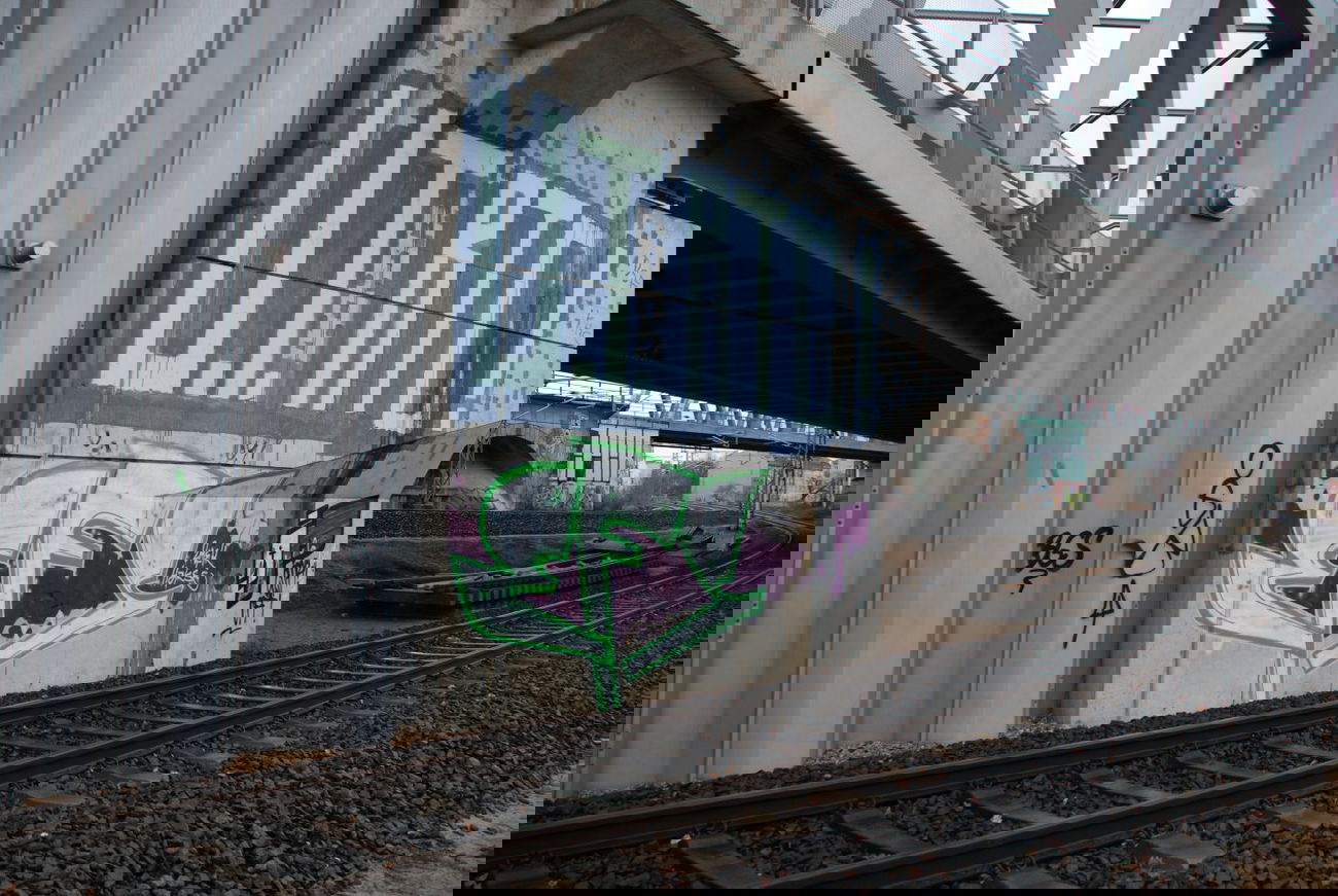 Graffiti Bombing - Photo by haftbefehl - EFS, EF, ÄP