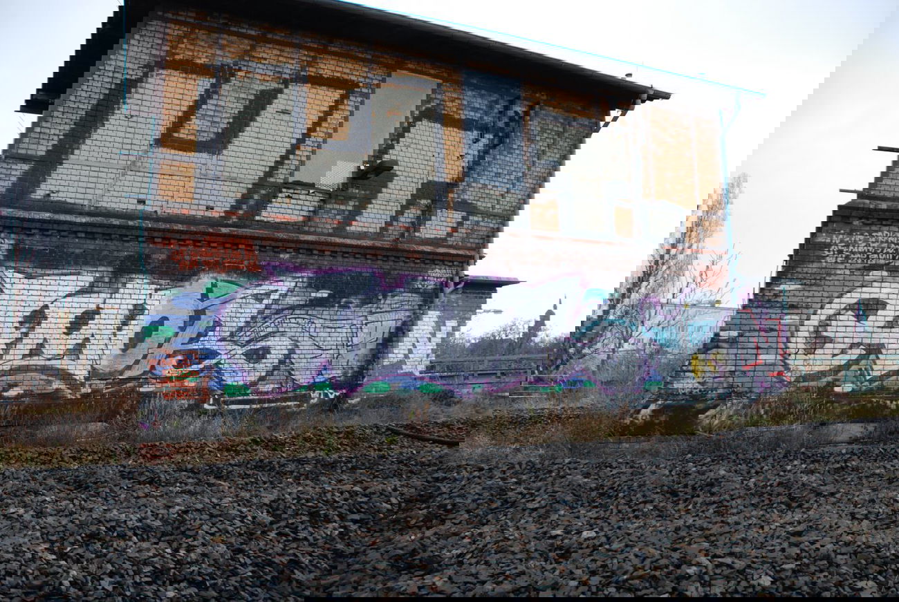 Graffiti Bombing - Photo by haftbefehl - AMOR, UT, Trainline (2010)