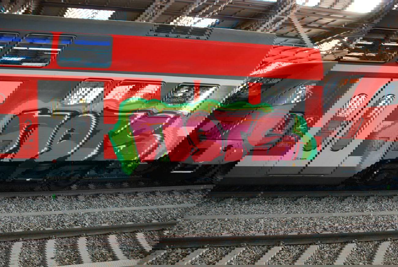 Graffiti Train - Photo by haftbefehl - HOTS, PIUS, KERL (2013)