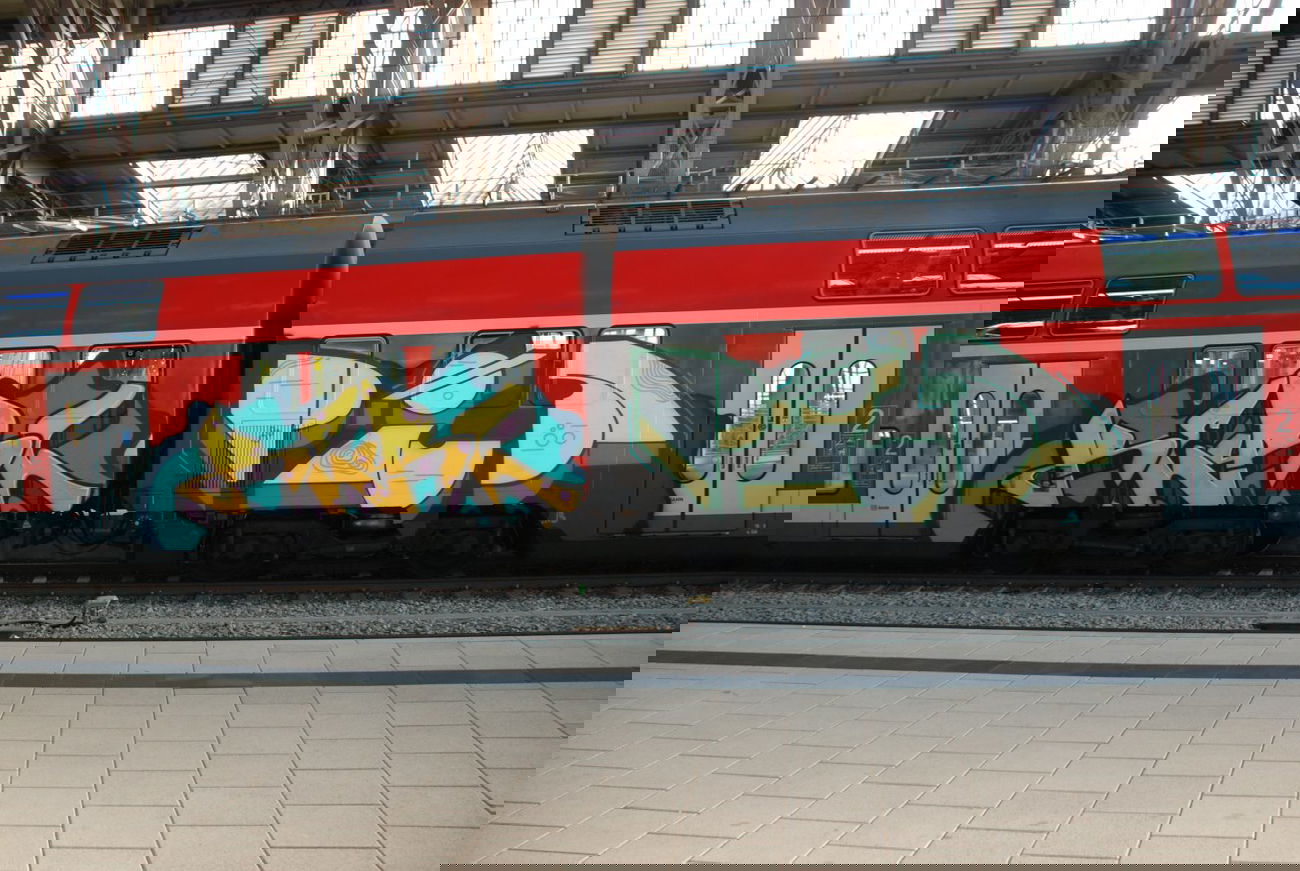 Graffiti Train - Photo by haftbefehl - HOTS, KERL, PIUS (2013)