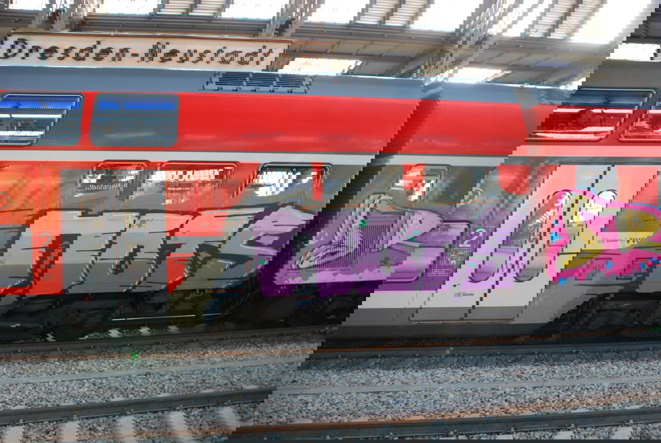 Graffiti Train - Photo by haftbefehl - DENK, PIUS, HOTS (2014)