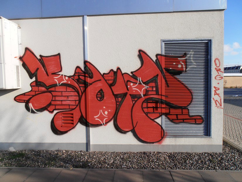 Graffiti Bombing - Photo by hainz107 - kary, org, daw