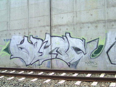 Graffiti Bombing in Rothenstein - Photo by hainz107 - dlrg (2010)