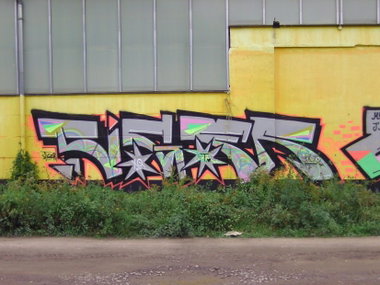 Graffiti Bombing in Jena - Photo by hainz107 - tiger, xq, welt