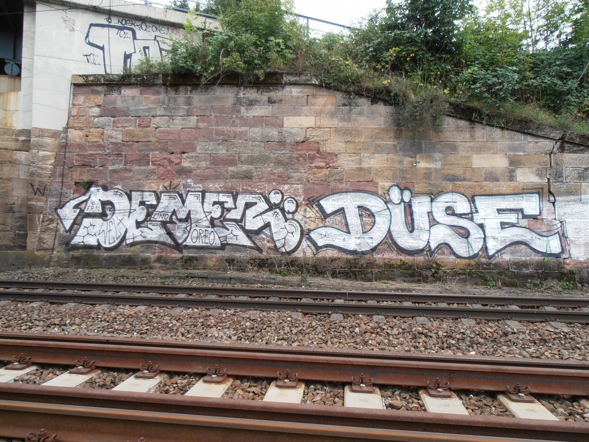 Graffiti Bombing - Photo by hainz107 - demer, düse, welt