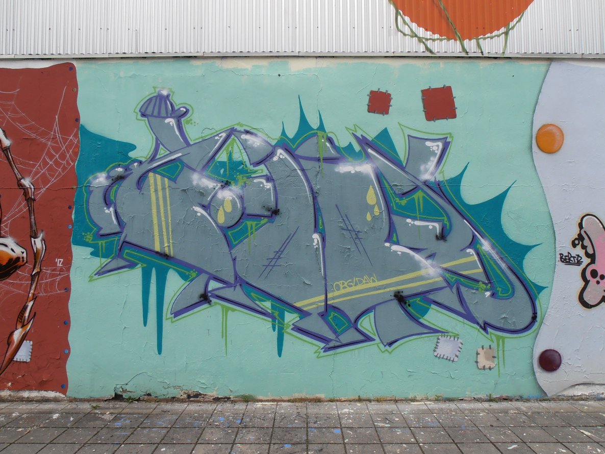 Graffiti Wall in Pößneck - Photo by hainz107 - käry, org, daw