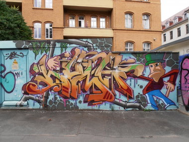 Graffiti Wall - Photo by hainz107 - koma, cwr
