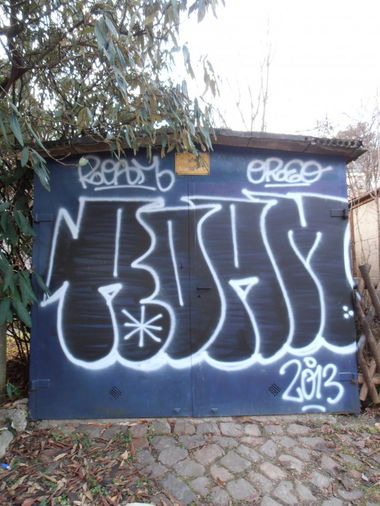 Graffiti Bombing in Jena - Photo by hainz107 - roam, oreo