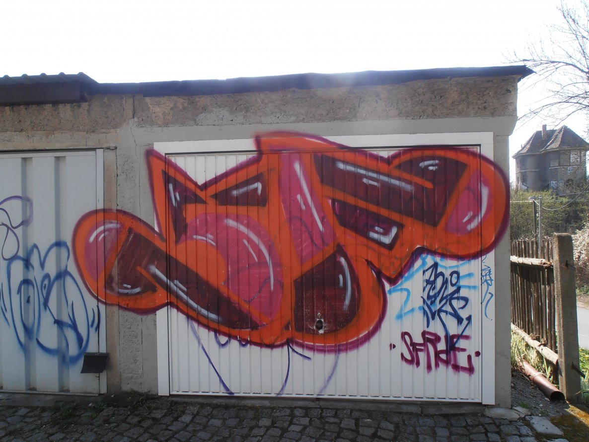 Graffiti Bombing in Jena - Photo by hainz107 - sf