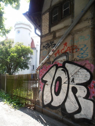 Graffiti Bombing in Jena - Photo by hainz107 - 10, 10r