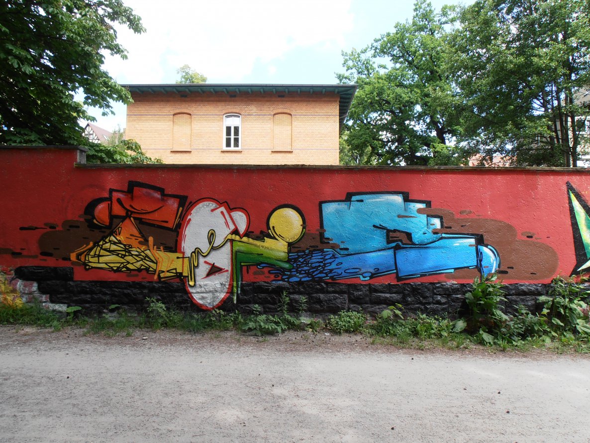 Graffiti Wall in Jena - Photo by hainz107 - tois (2014)