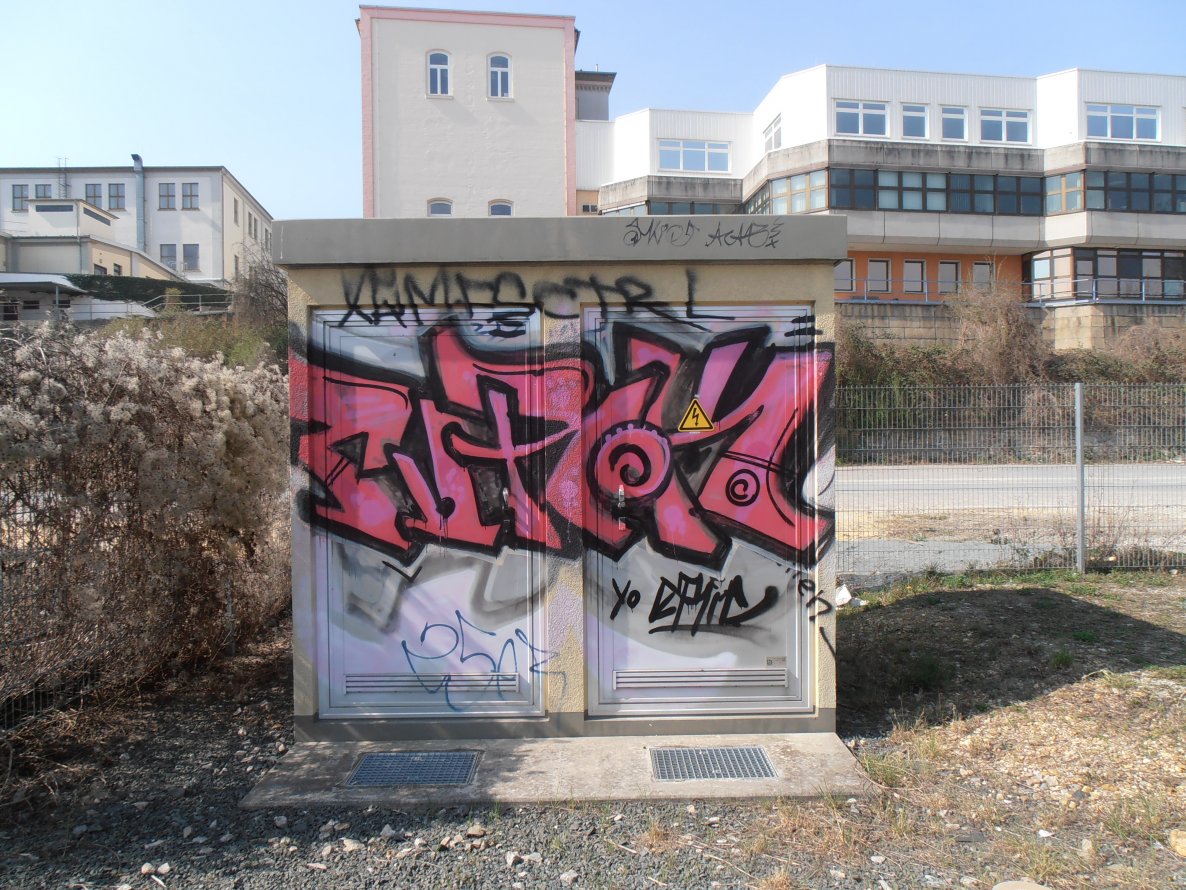 Graffiti Bombing in Jena - Photo by hainz107 - turok