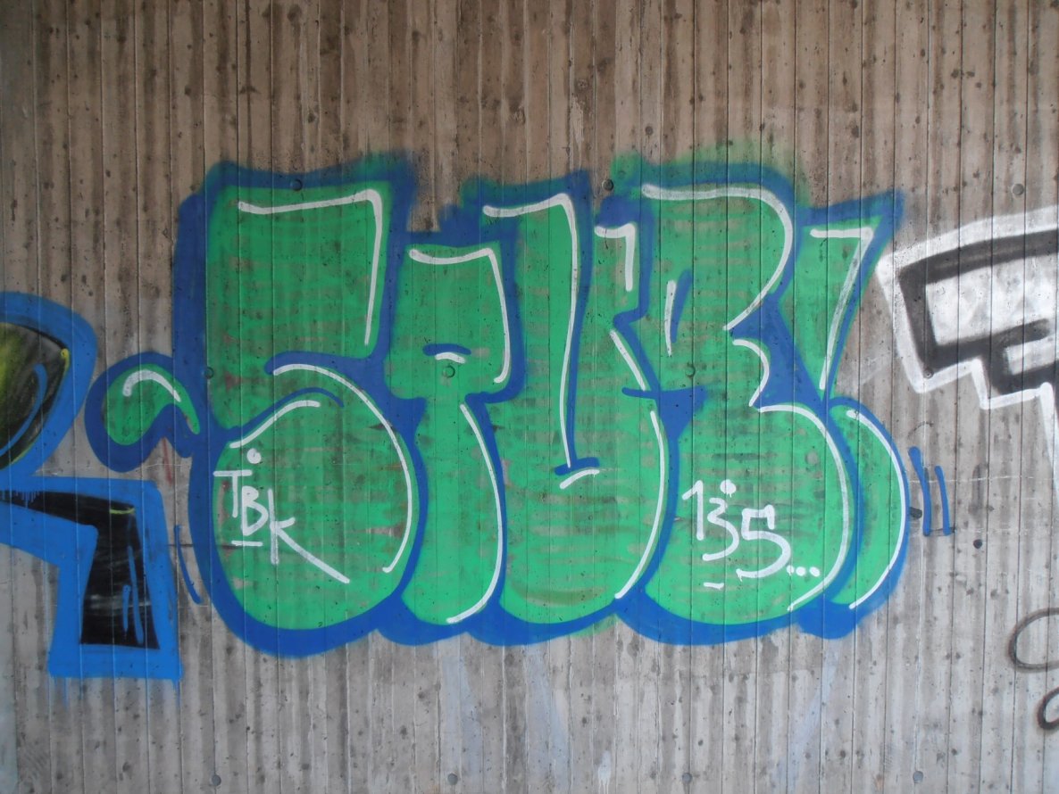 Graffiti Bombing in Erfurt - Photo by hainz107 - stur, 135, tbk
