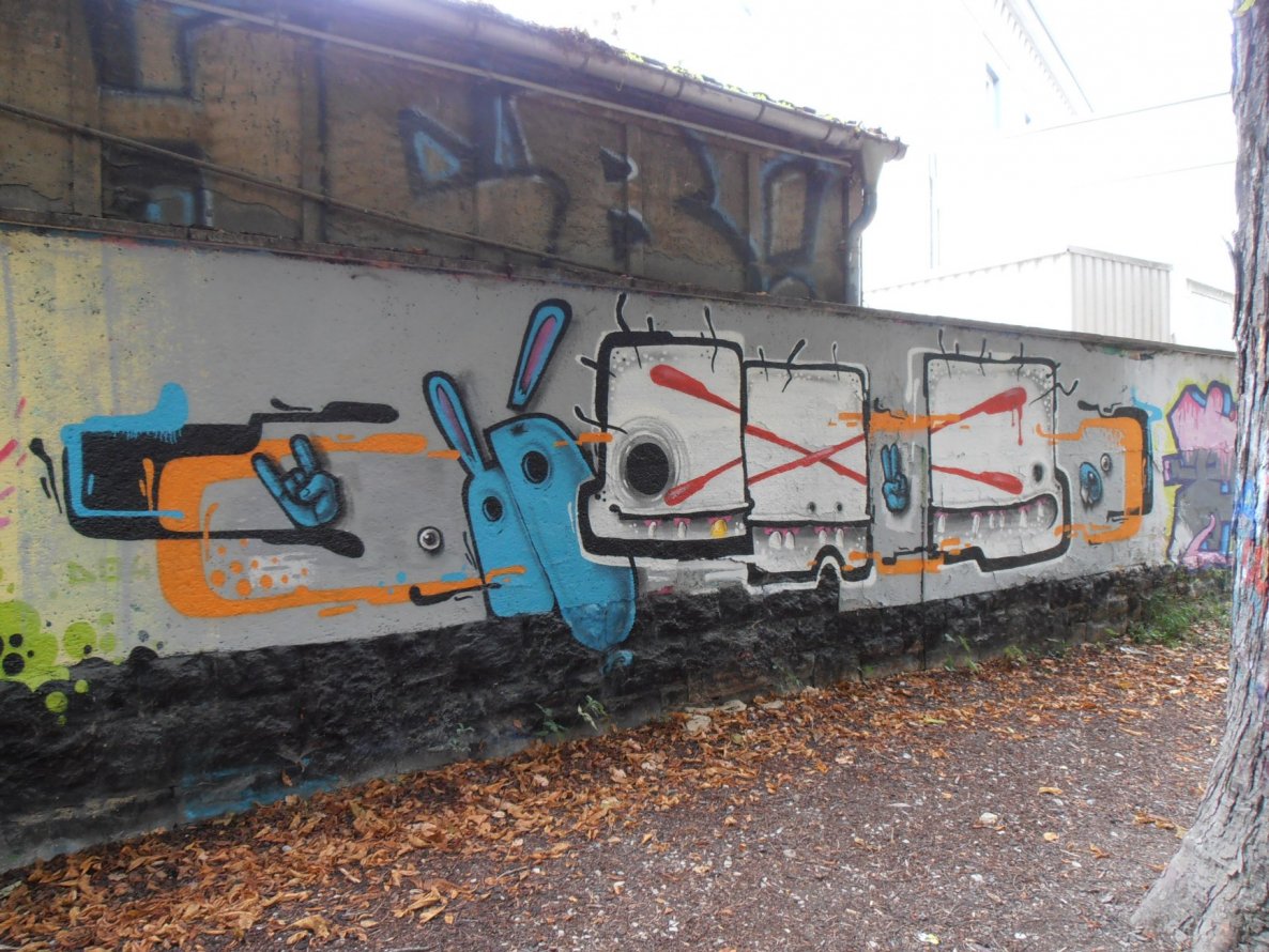 Graffiti Wall in Jena - Photo by hainz107 - oicoe, decoe