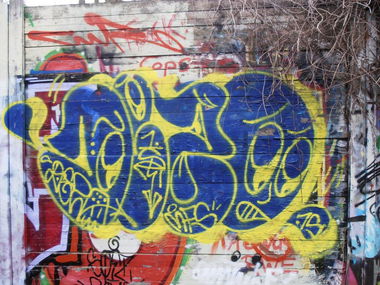 Graffiti Wall in Jena - Photo by hainz107 - dezo, mfs, 1st