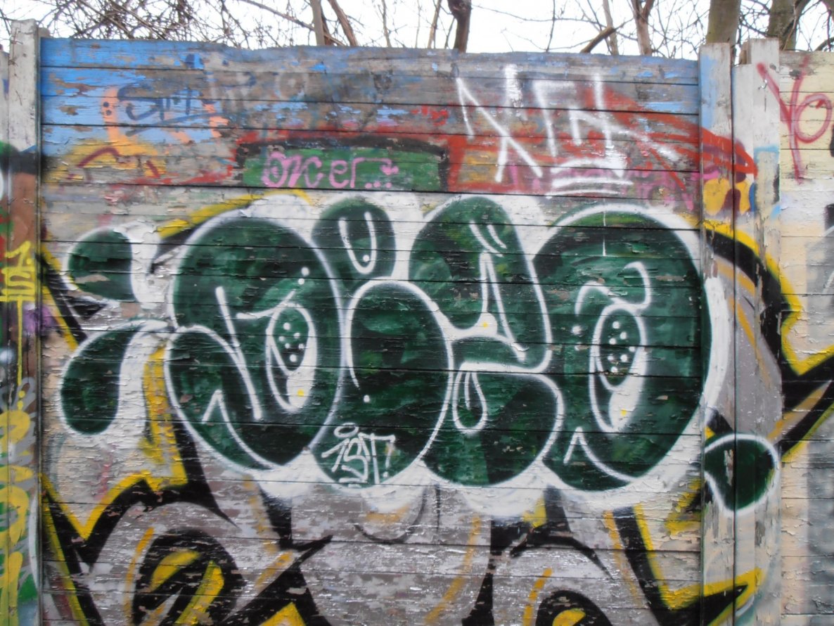 Graffiti Wall in Jena - Photo by hainz107 - dezo, 1st