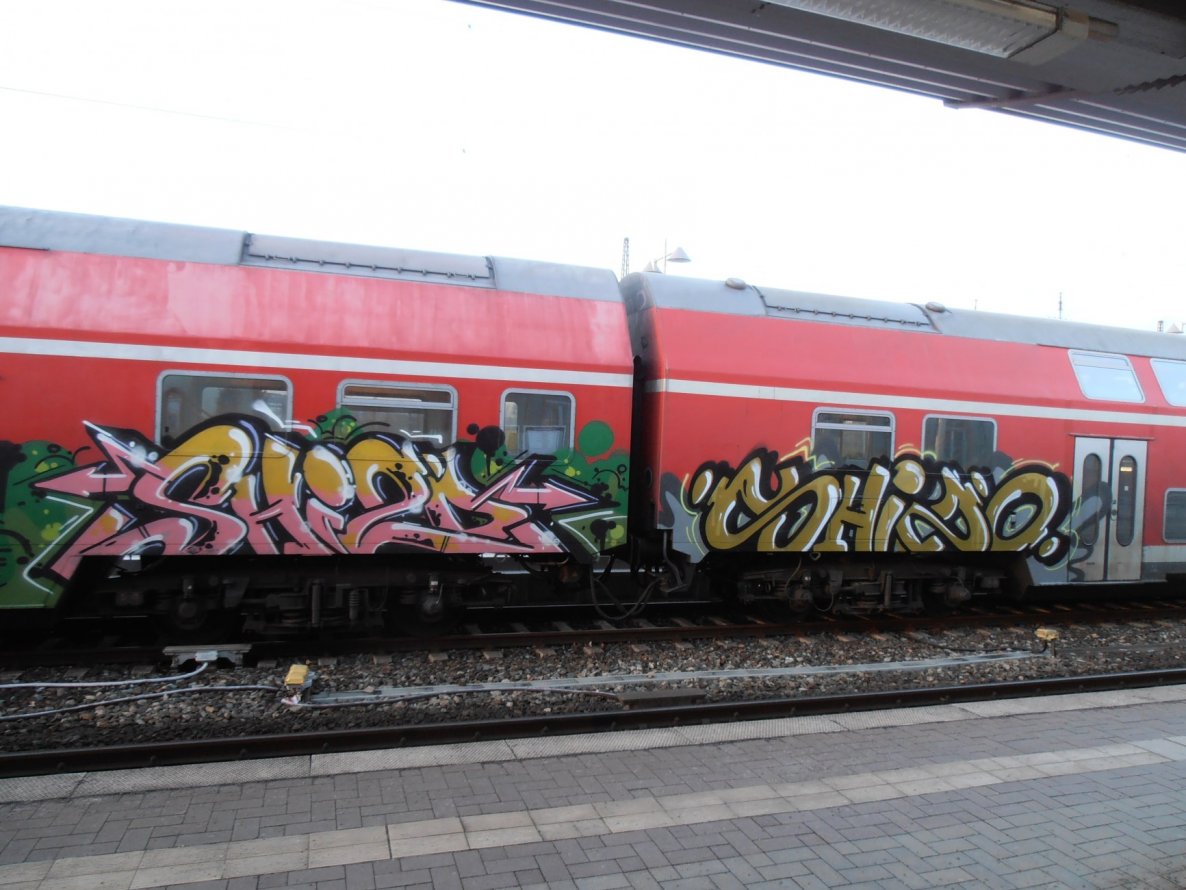 Graffiti Train - Photo by hainz107 - shizo