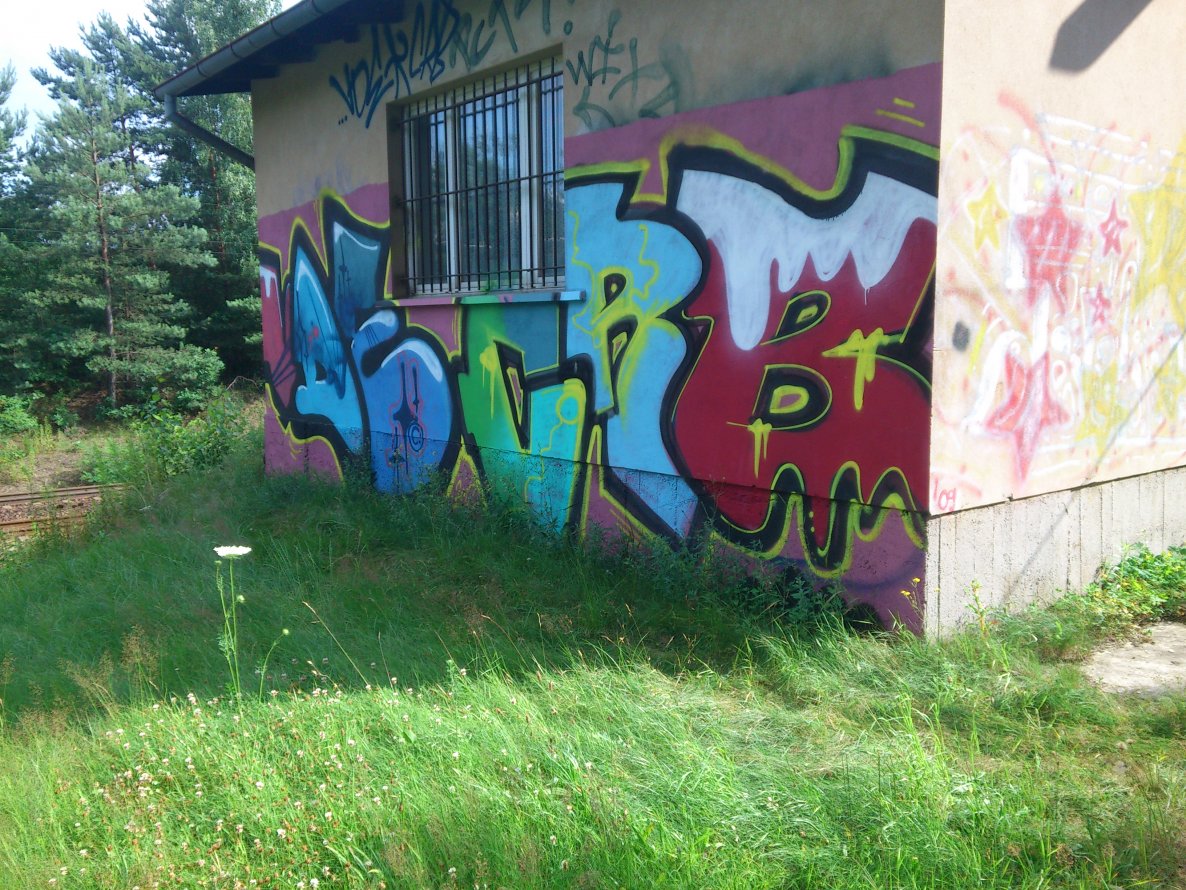 Graffiti Bombing in Dresden - Photo by hanswurst