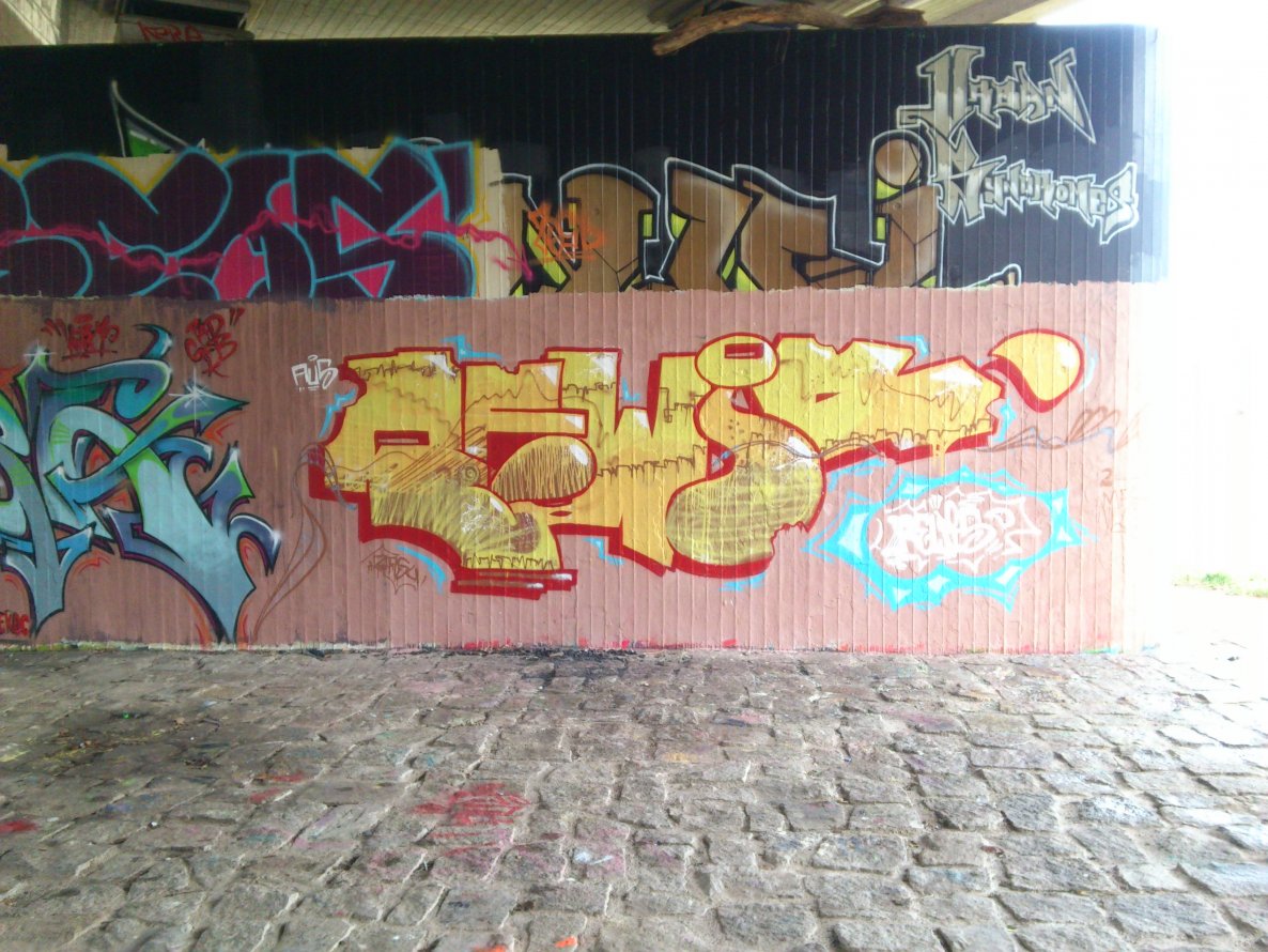 Graffiti Wall in Dresden - Photo by hanswurst